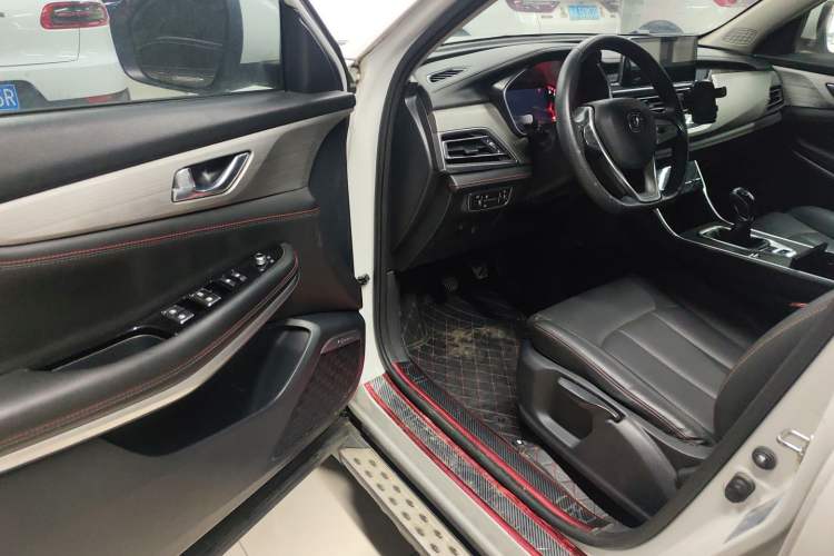 Used CHANGAN CS75 2020 280T Manual Smart Edition China VI Standard Driver Seat