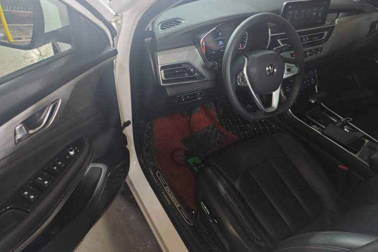 Used CHANGAN CS75 2020 280T DCT Luxury Version China VI Standard Driver Seat