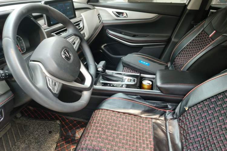 Used CHANGAN CS75 2020 280T DCT Luxury Version China VI Standard Driver Seat