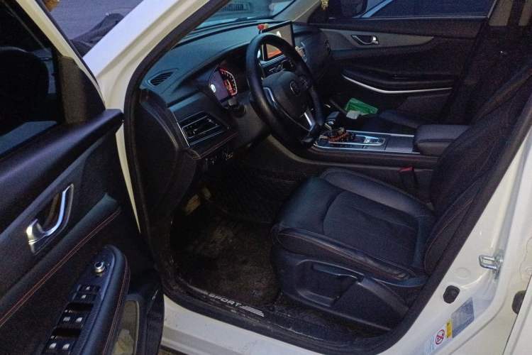 Used CHANGAN CS75 2020 280T DCT Luxury Model China VI Standard Driver Seat
