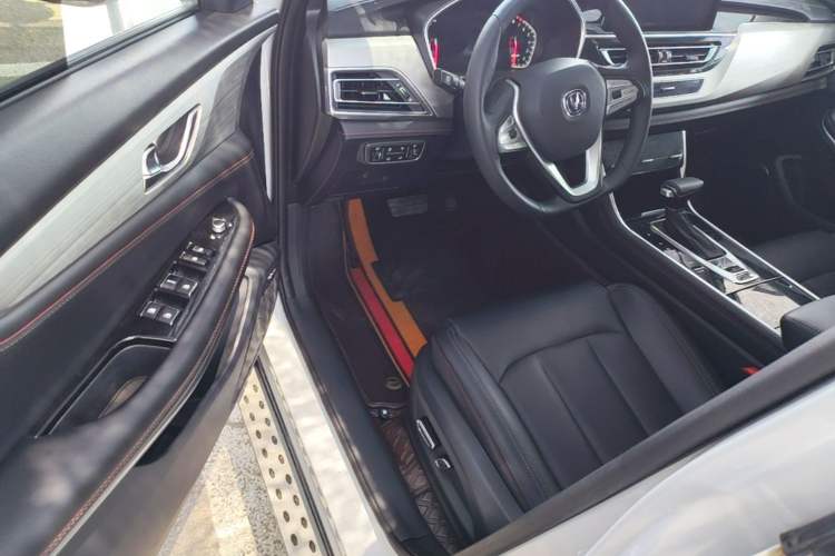 Used CHANGAN CS75 2020 280T Automatic Smart Edition China VI Driver Seat
