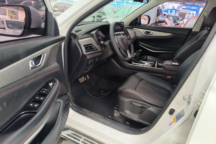 Used CHANGAN CS75 2020 280T DCT Luxury Model China VI Standard Driver Seat