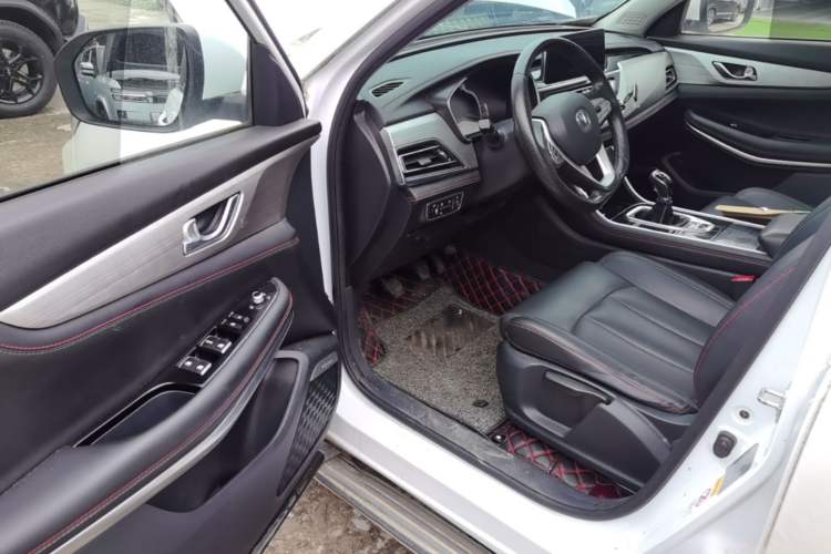 Used CHANGAN CS75 2020 280T Manual Elite Version China VI Driver Seat