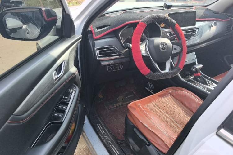 Used CHANGAN CS75 2020 280T DCT Luxury Model China VI Standard Driver Seat