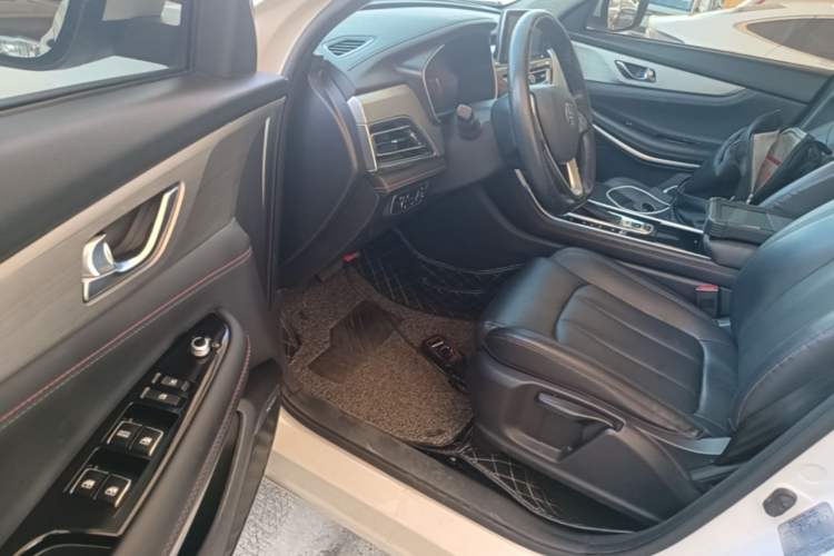 Used CHANGAN CS75 2020 280T Automatic Smart Edition China VI Standard Driver Seat