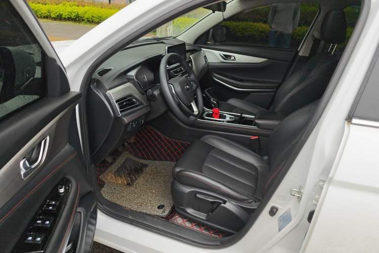 Used CHANGAN CS75 2020 280T Manual Elite Version China VI Standard Driver Seat