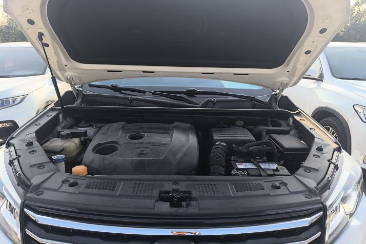 Used CHANGAN CS75 2020 280T DCT Luxury Model China VI Standard Engine Bay