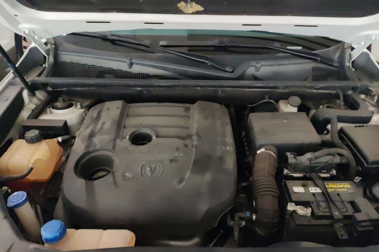 Used CHANGAN CS75 2020 280T DCT Luxury Model China VI Standard Engine Bay