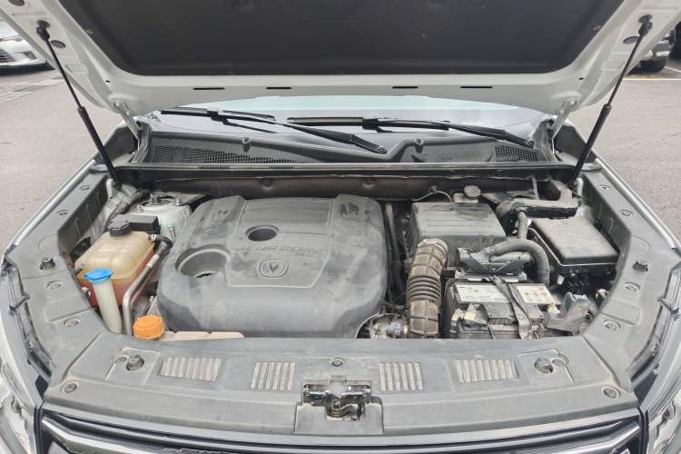 Used CHANGAN CS75 2020 280T Automatic Smart Edition China VI Engine Bay