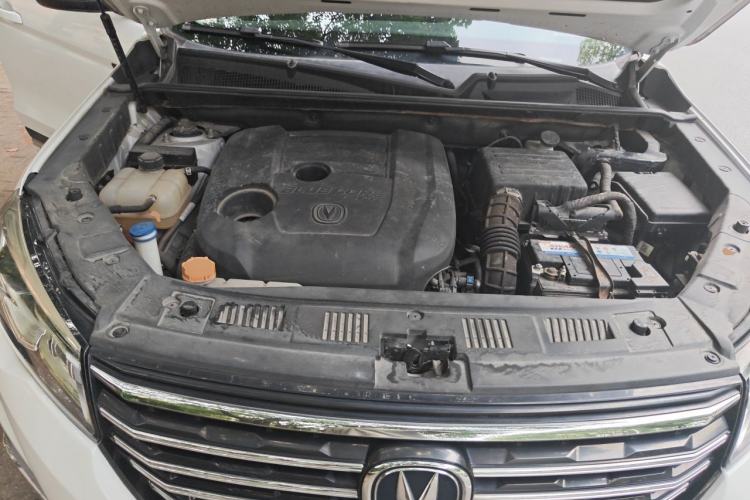 Used CHANGAN CS75 2020 280T DCT Luxury Model China VI Standard Engine Bay