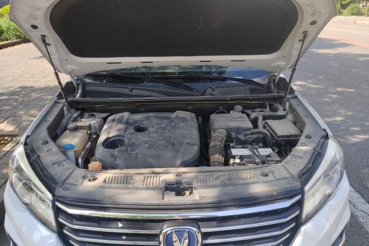 Used CHANGAN CS75 2020 280T Automatic Smart Edition China VI Engine Bay