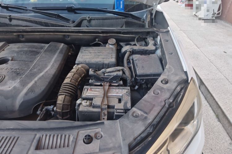 Used CHANGAN CS75 2020 280T Manual Elite Version China VI Standard Engine Bay Left
