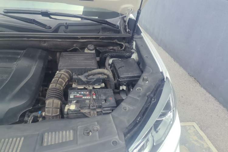 Used CHANGAN CS75 2020 280T Automatic Smart Edition China VI Engine Bay Left