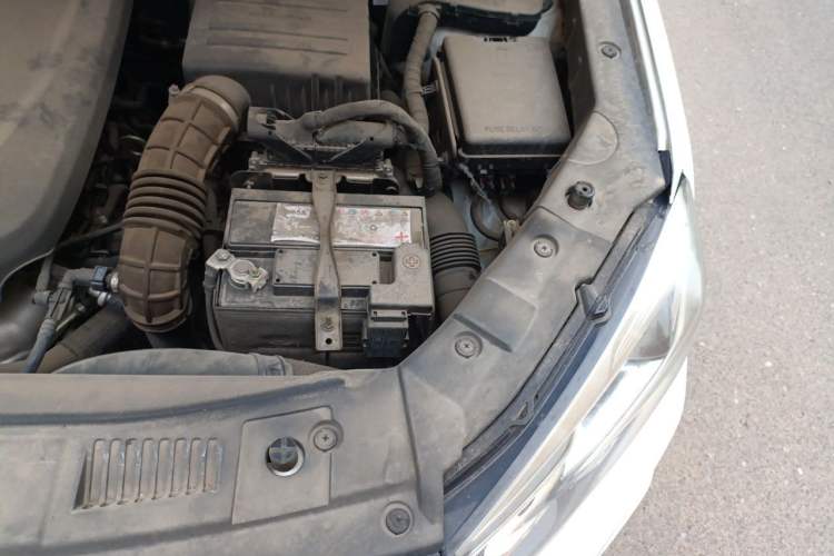 Used CHANGAN CS75 2020 280T DCT Luxury Version China VI Standard Engine Bay Left