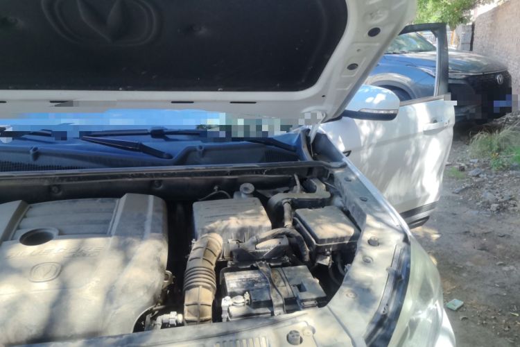 Used CHANGAN CS75 2020 280T DCT Luxury Version China VI Standard Engine Bay Left