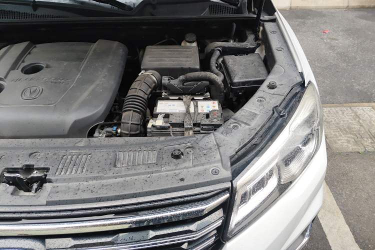 Used CHANGAN CS75 2020 280T Manual Smart Edition China VI Standard Engine Bay Left