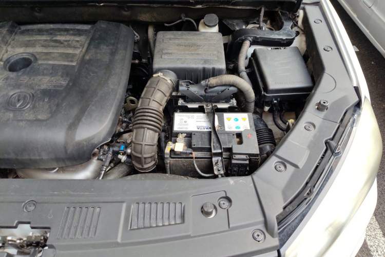 Used CHANGAN CS75 2020 280T Automatic Smart Edition China VI Engine Bay Left