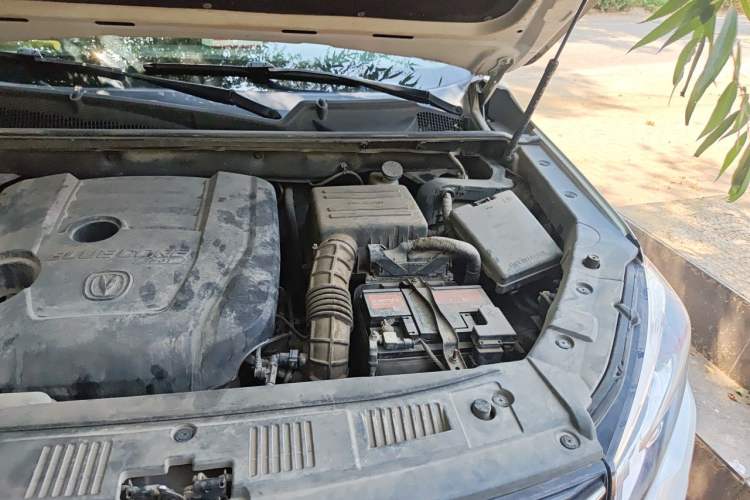 Used CHANGAN CS75 2020 280T Automatic Smart Edition China VI Standard Engine Bay Left