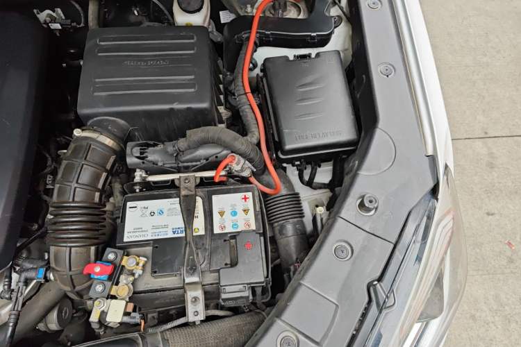 Used CHANGAN CS75 2020 280T Automatic Smart Edition China VI Engine Bay Left