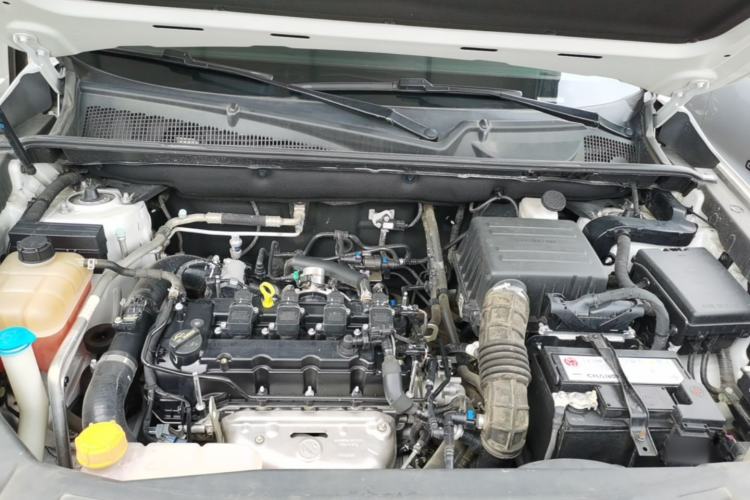 Used CHANGAN CS75 2020 280T Manual Elite Version China VI Standard Engine Bay