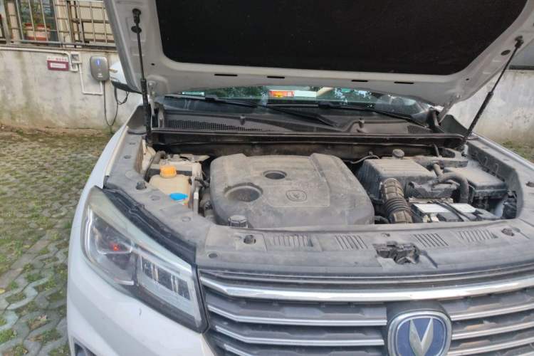 Used CHANGAN CS75 2020 280T Automatic Smart Edition China VI Standard Engine Bay Right