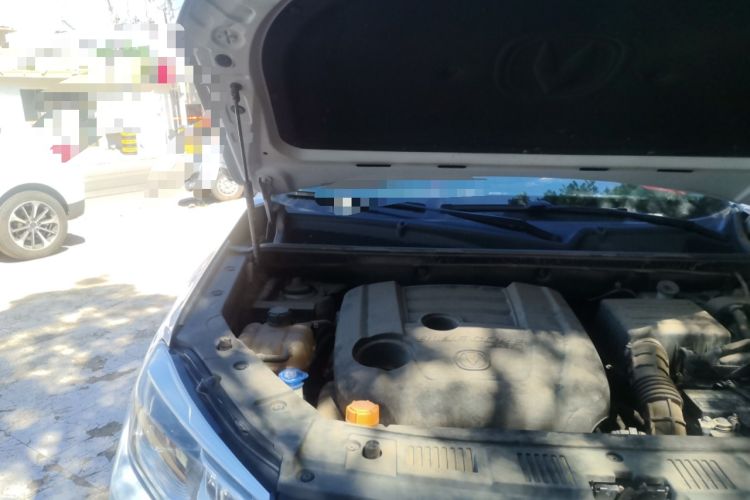 Used CHANGAN CS75 2020 280T DCT Luxury Version China VI Standard Engine Bay Right