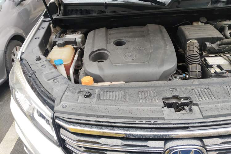 Used CHANGAN CS75 2020 280T Manual Smart Edition China VI Standard Engine Bay Right