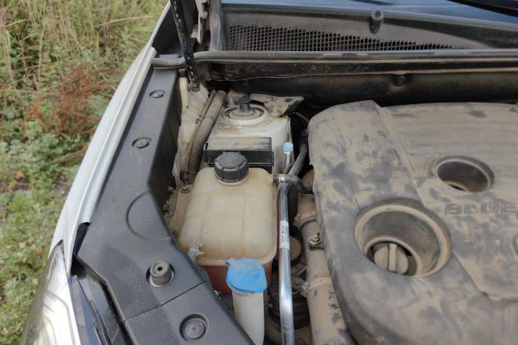 Used CHANGAN CS75 2020 280T Automatic Smart Edition China VI Engine Bay Right