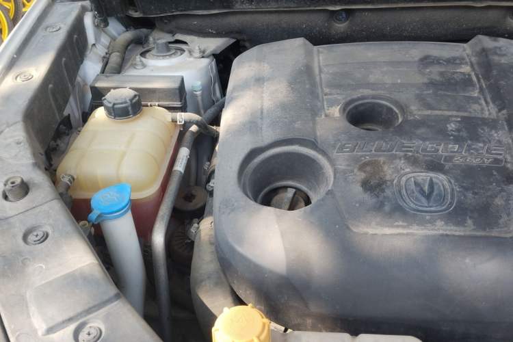 Used CHANGAN CS75 2020 280T Manual Elite Version China VI Engine Bay Right