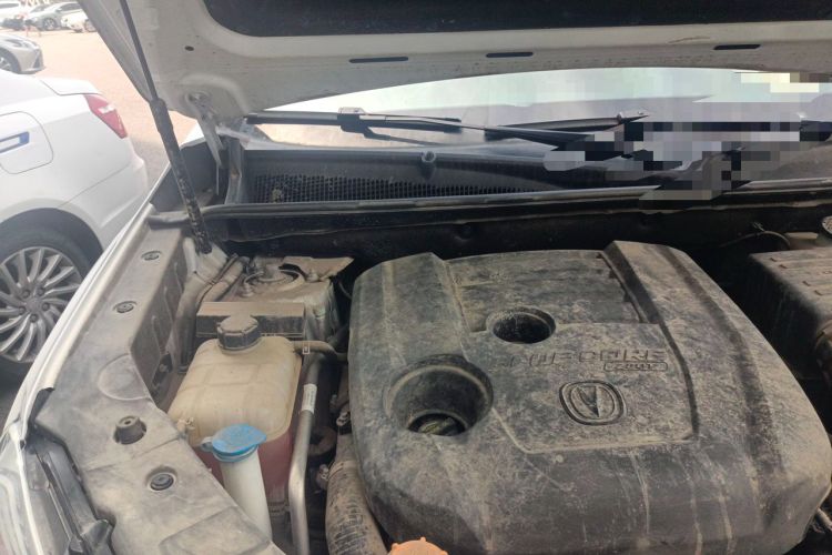 Used CHANGAN CS75 2020 280T Manual Elite Version China VI Standard Engine Bay Right