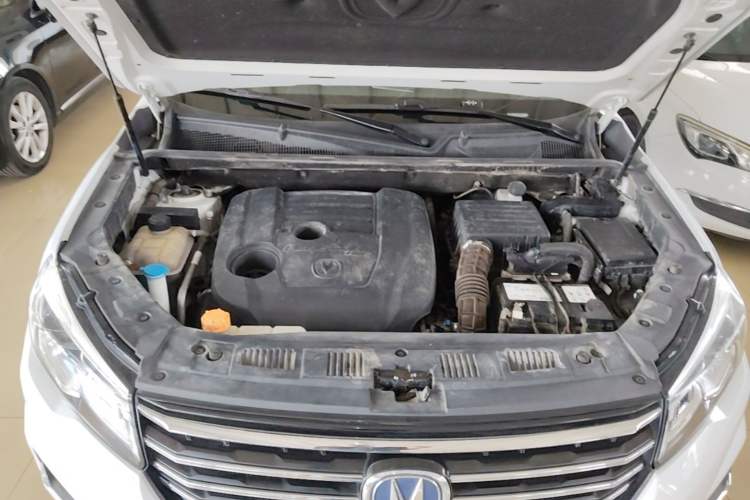 Used CHANGAN CS75 2020 280T Manual Smart Edition China VI Standard Engine Bay