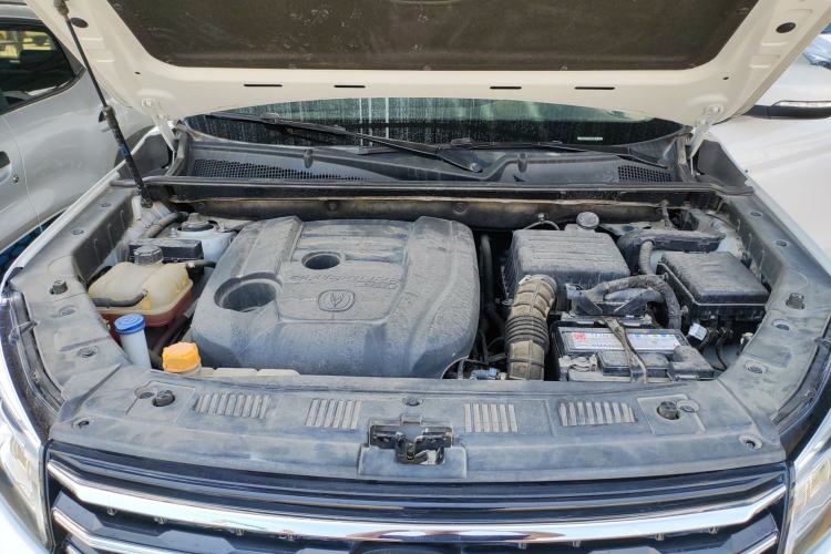 Used CHANGAN CS75 2020 280T DCT Luxury Model China VI Standard Engine Bay