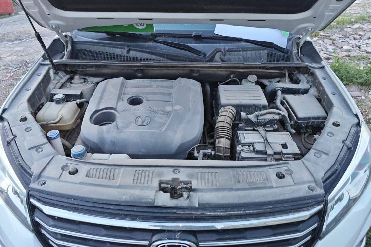 Used CHANGAN CS75 2020 280T DCT Luxury Version China VI Standard Engine Bay