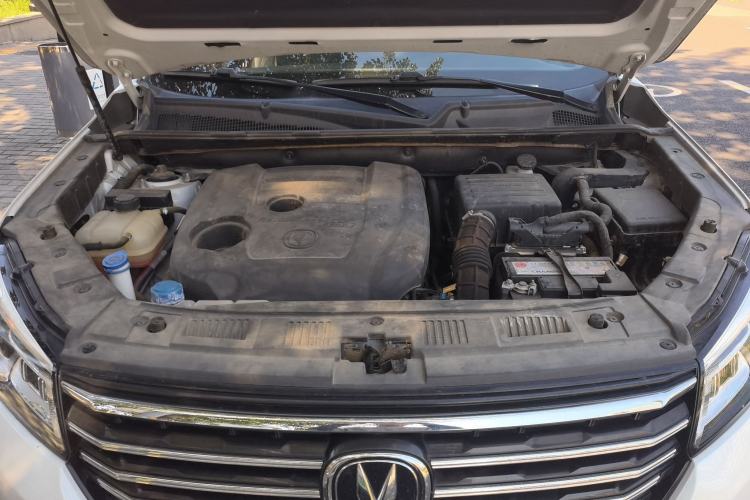 Used CHANGAN CS75 2020 280T DCT Luxury Version China VI Standard Engine Bay