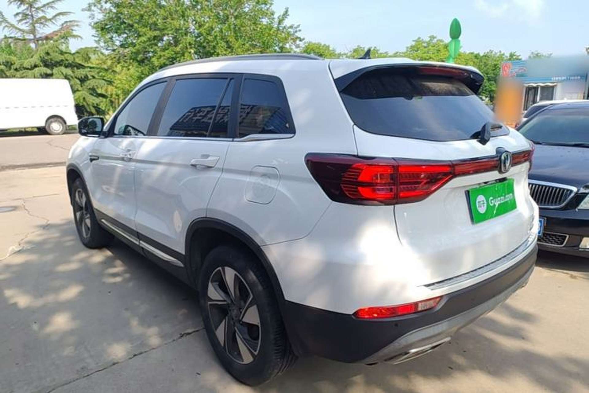 Used CHANGAN CS75 2020 280T DCT Luxury Version China VI Standard Exterior 2