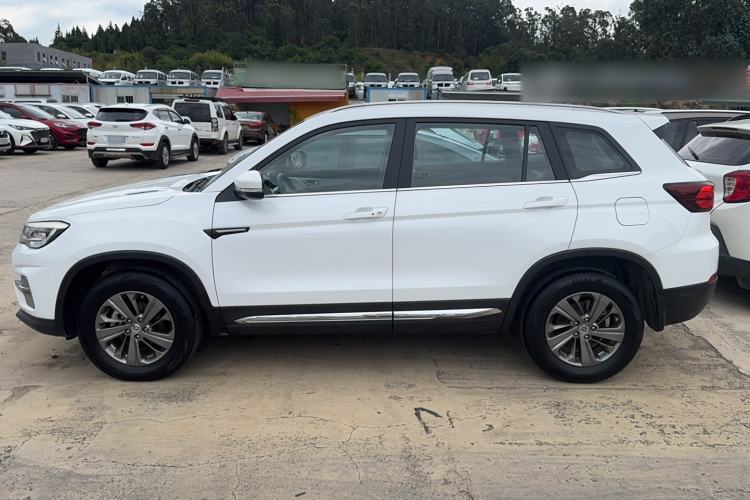 Used CHANGAN CS75 2020 280T DCT Luxury Model China VI Standard Exterior 3