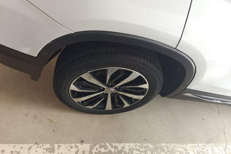Used CHANGAN CS75 2020 280T Automatic Ya Zhi Model China VI Standard Exterior 5