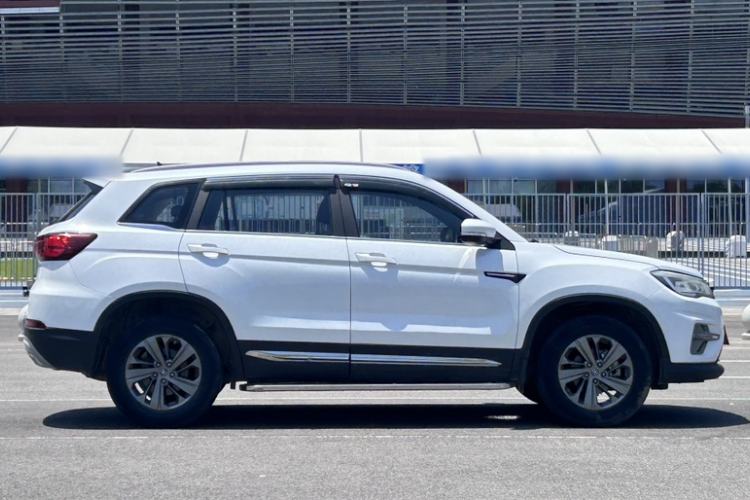 Used CHANGAN CS75 2020 280T DCT Luxury Model China VI Standard Exterior 5