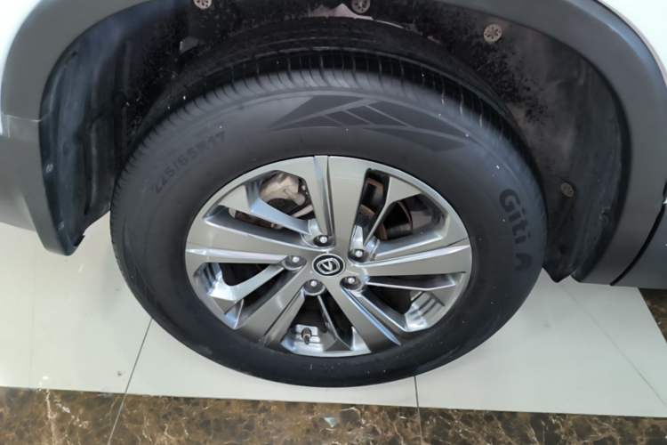 Used CHANGAN CS75 2020 280T DCT Luxury Model China VI Standard Exterior 5