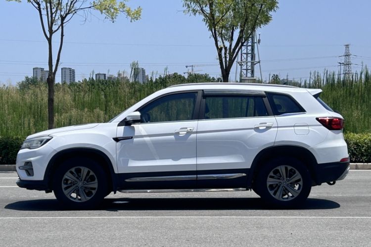 Used CHANGAN CS75 2020 280T DCT Luxury Model China VI Standard Exterior 6