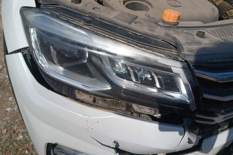 Used CHANGAN CS75 2020 280T DCT Luxury Model China VI Standard Exterior 6