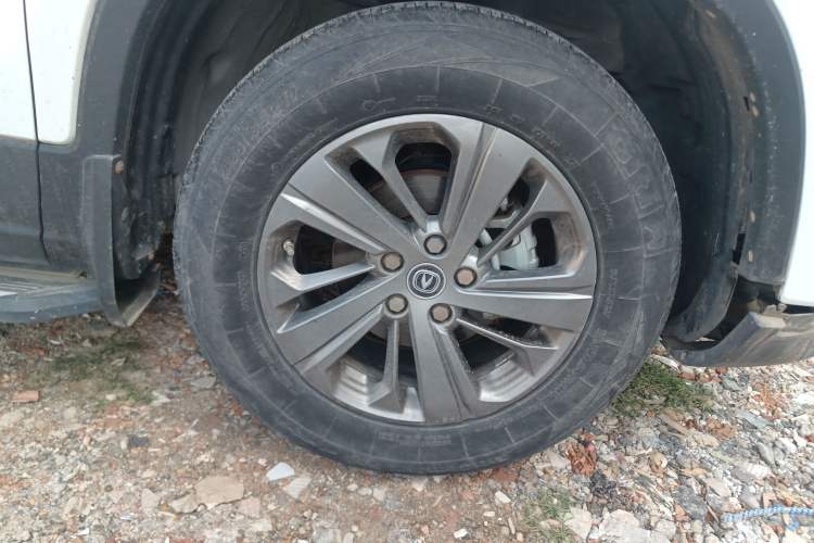 Used CHANGAN CS75 2020 280T DCT Luxury Model China VI Standard Exterior 7