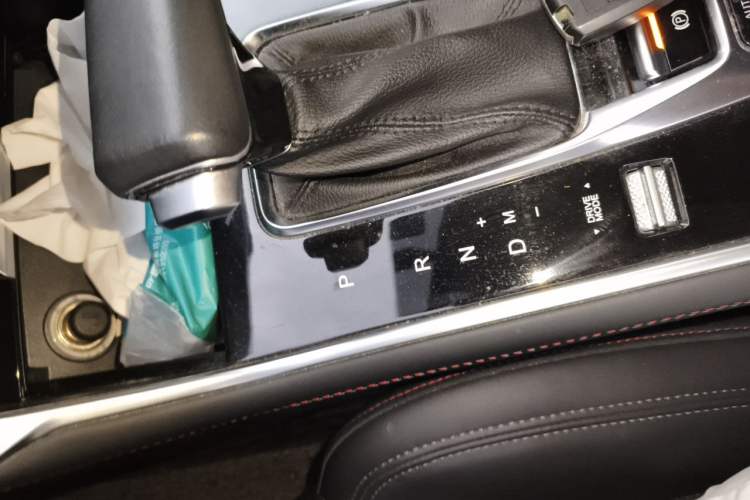 Used CHANGAN CS75 2020 280T Automatic Smart Edition China VI Standard Gear Lever