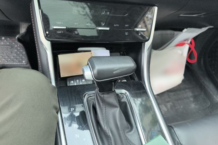 Used CHANGAN CS75 2020 280T DCT Luxury Version China VI Standard Gear Lever