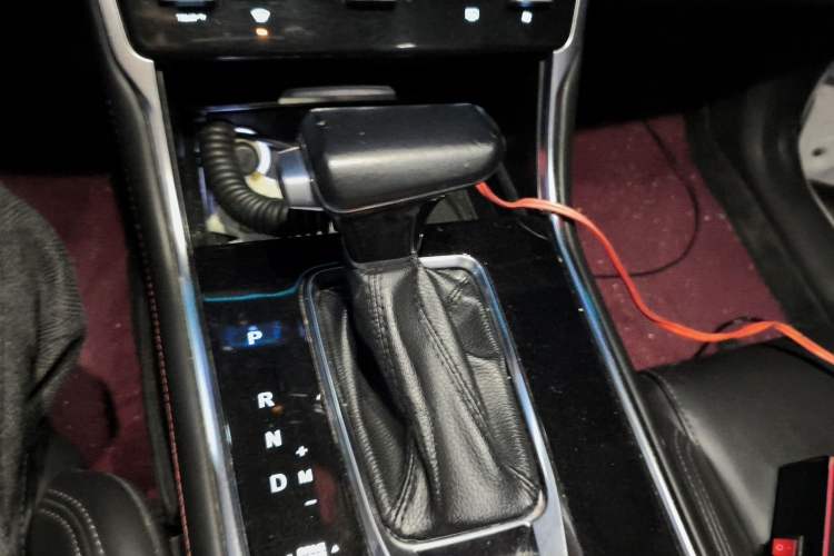 Used CHANGAN CS75 2020 280T Automatic Smart Edition China VI Gear Lever