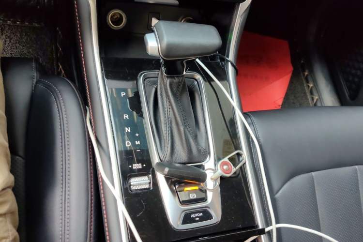 Used CHANGAN CS75 2020 280T Automatic Smart Edition China VI Gear Lever