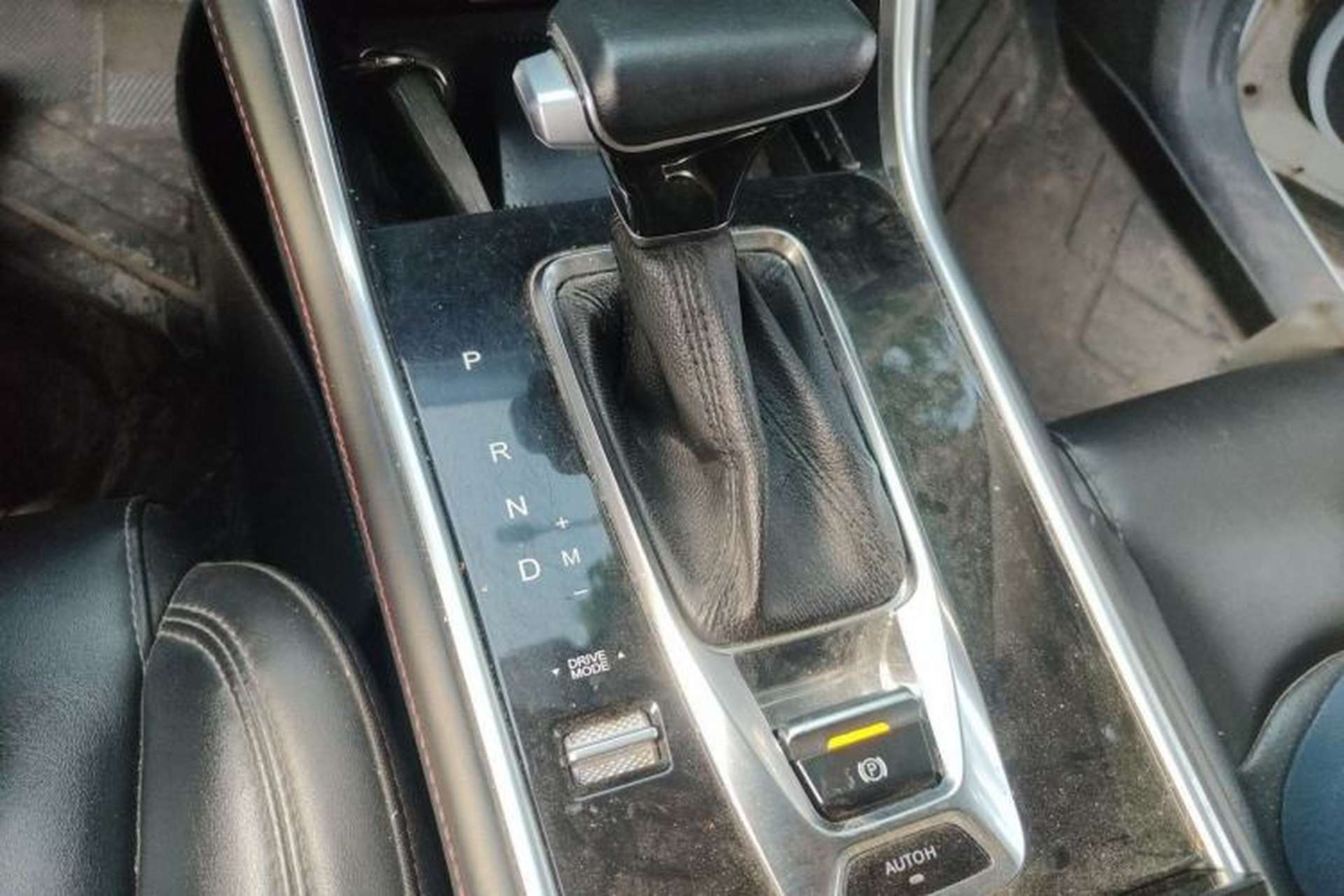 Used CHANGAN CS75 2020 280T Automatic Smart Edition China VI Gear Lever