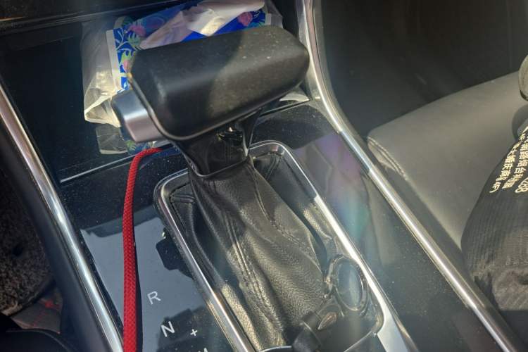 Used CHANGAN CS75 2020 280T Automatic Smart Edition China VI Gear Lever