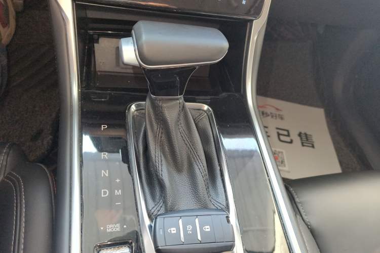Used CHANGAN CS75 2020 280T DCT Luxury Model China VI Standard Gear Lever