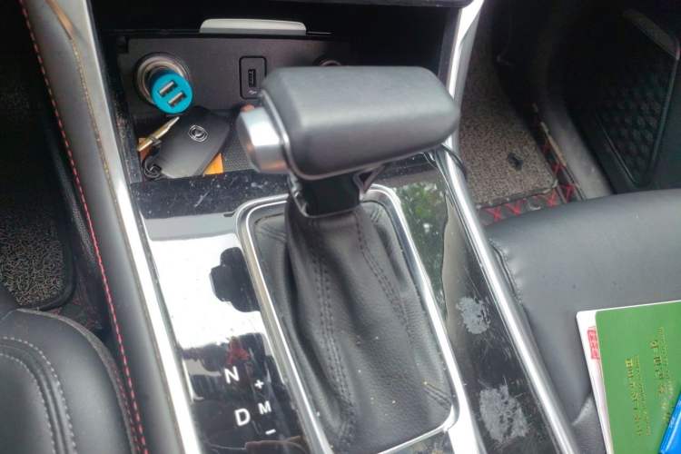 Used CHANGAN CS75 2020 280T Automatic Smart Edition China VI Gear Lever